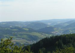 Pohled na jih údolím Svratky