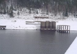 Betonárka při nízké hladině