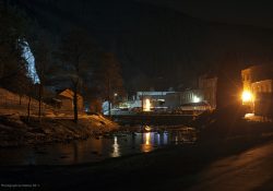 Rotter a ledová stěna v noci