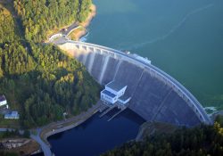 Hráz přehrady Vír